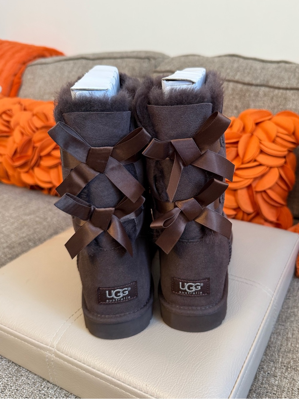 New in the Box UGG Bailey Bow Chocolate Brown Suede Boots 1002954 - Picture 6 of 11